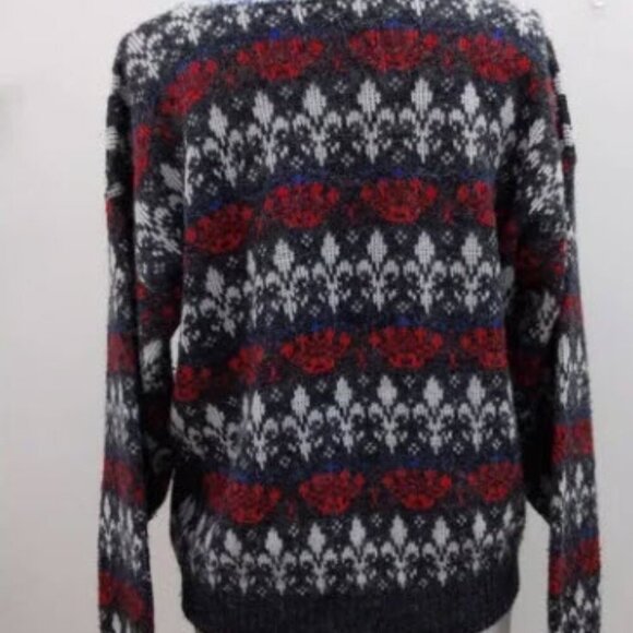 Jolie Vintage Fleur de Lis and Crown sweater small-medium - Picture 3 of 7